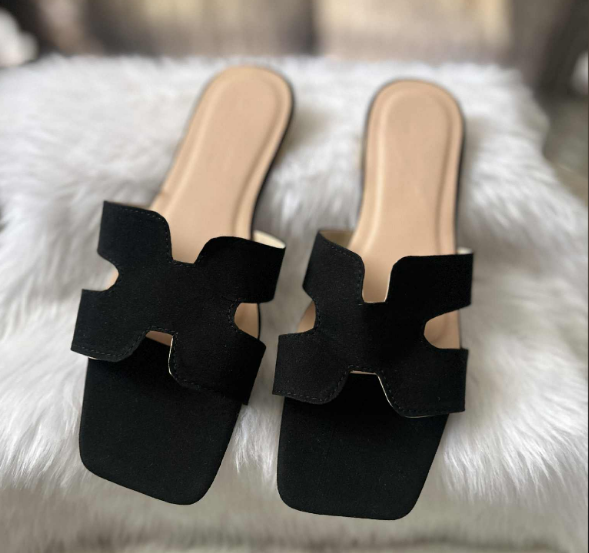 Hermy in Black